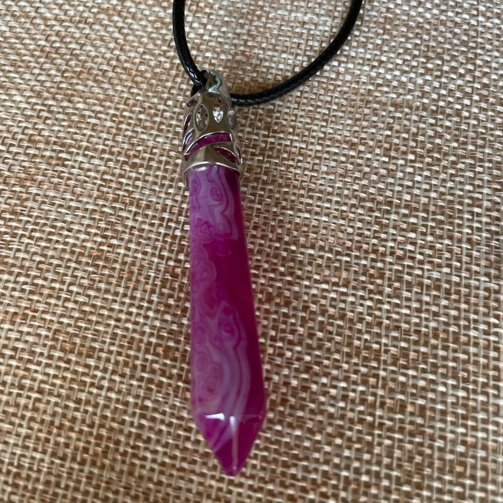 ✔️✔️Pink Striped Agate Chakra Healing Pendant/Necklace